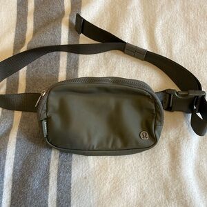 Lululemon belt bag